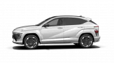 Weißer Hyundai Elektro‑SUV, Seitenansicht vor schwarzem Hintergrund