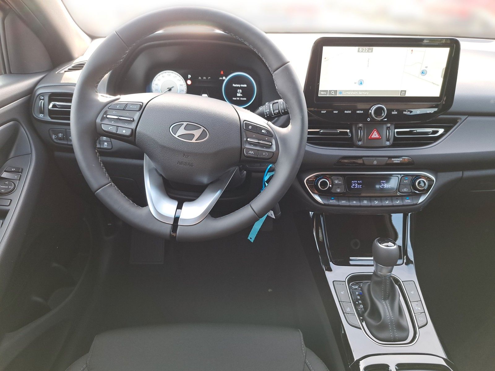 Fahrzeugabbildung Hyundai i30 Advantage Automatik Modelljahr 25 100PS