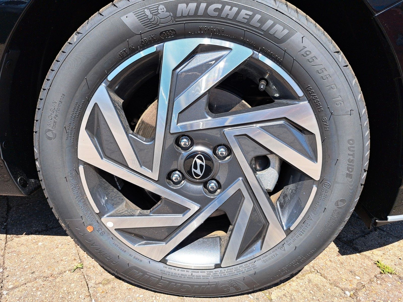 Fahrzeugabbildung Hyundai i20 1.0 T-GDI Trend (MJ 25)