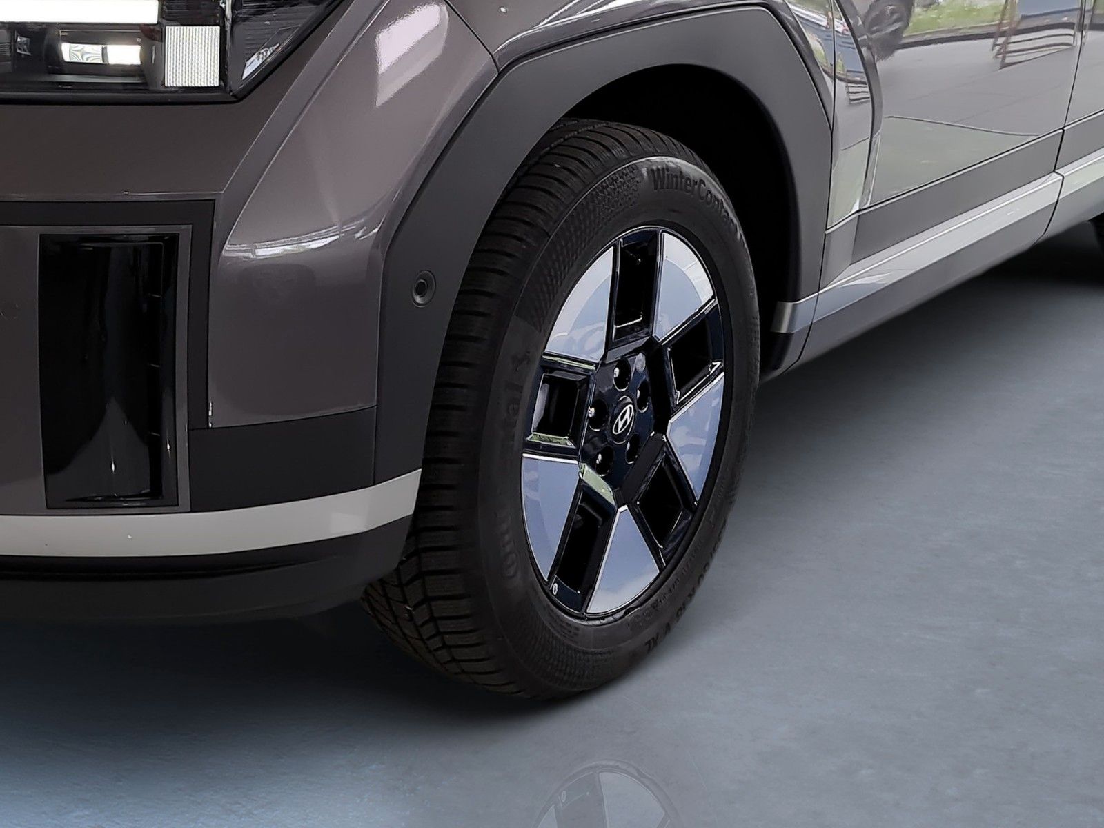 Fahrzeugabbildung Hyundai Santa Fe 1.6 T-GDI Hybrid 158 kW 4WD Intro