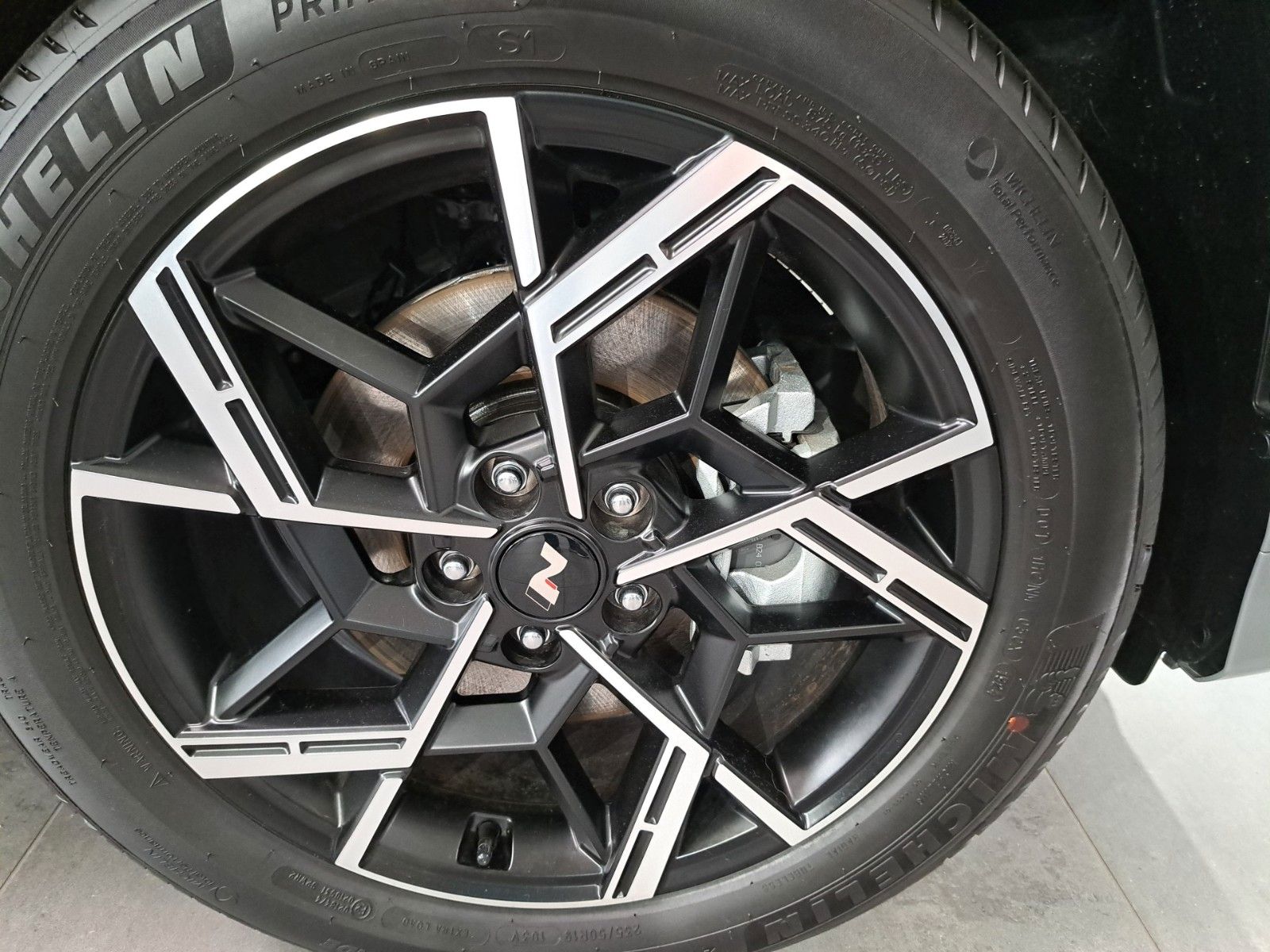 Fahrzeugabbildung Hyundai Tucson N Line Hybrid PHEV 4WD 252PS