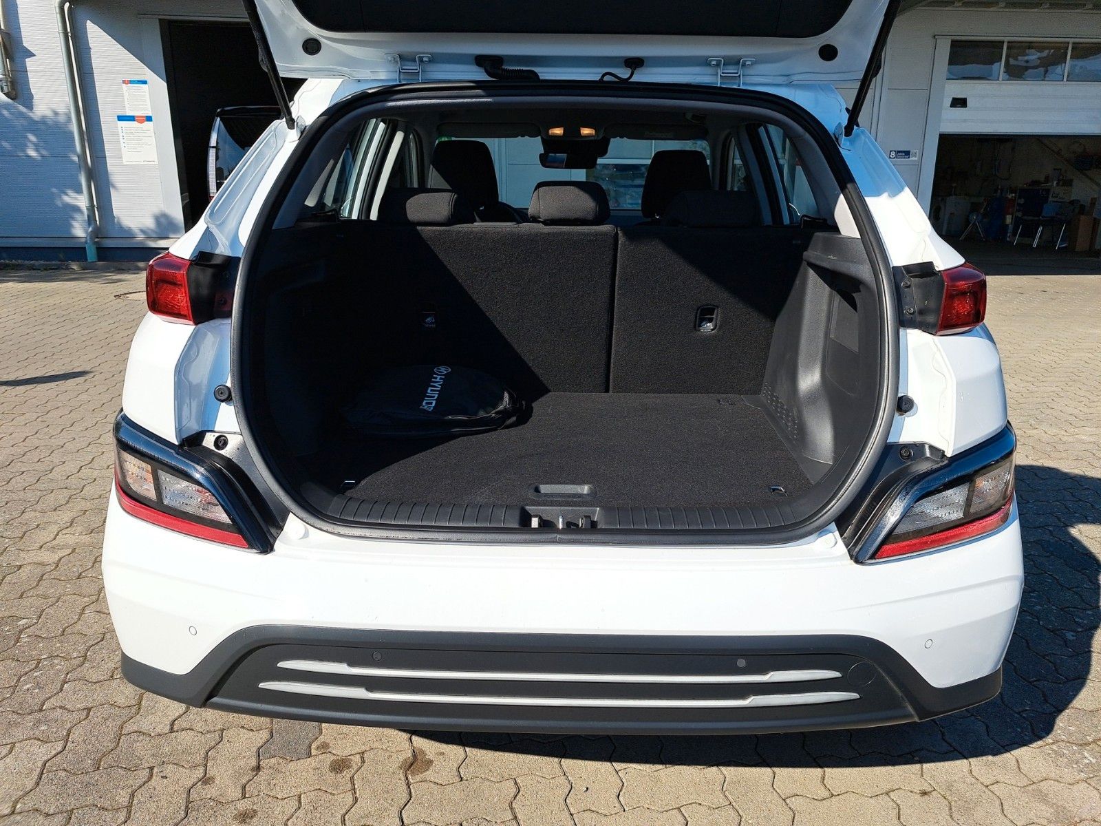 Fahrzeugabbildung Hyundai KONA Elektro