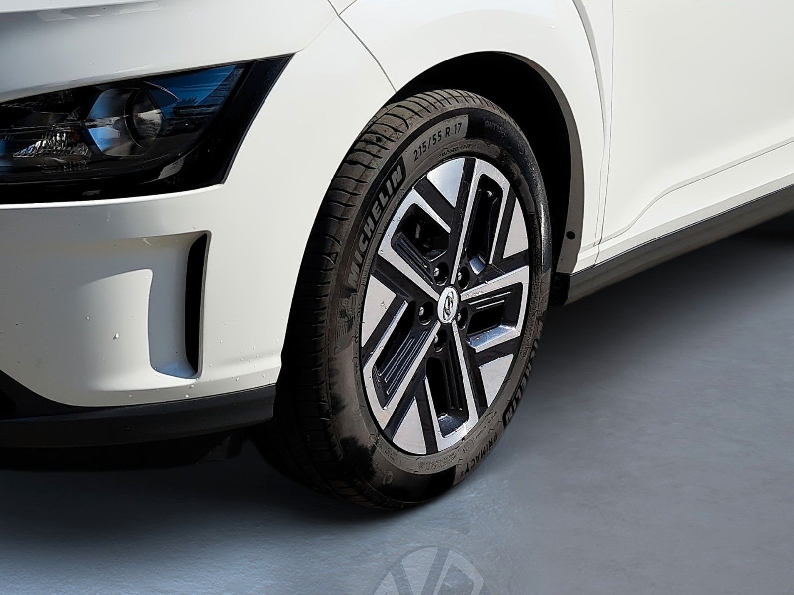 Fahrzeugabbildung Hyundai KONA Elektro