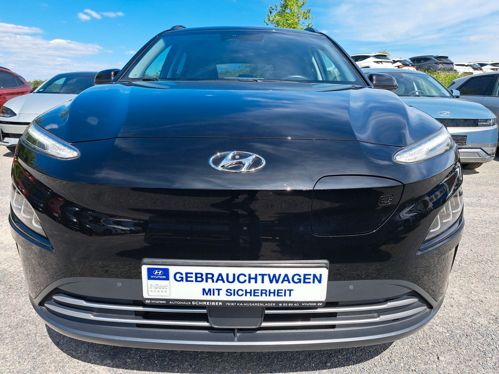 Fahrzeugabbildung Hyundai KONA Elektro 150KW / Wärmepumpe/Navi