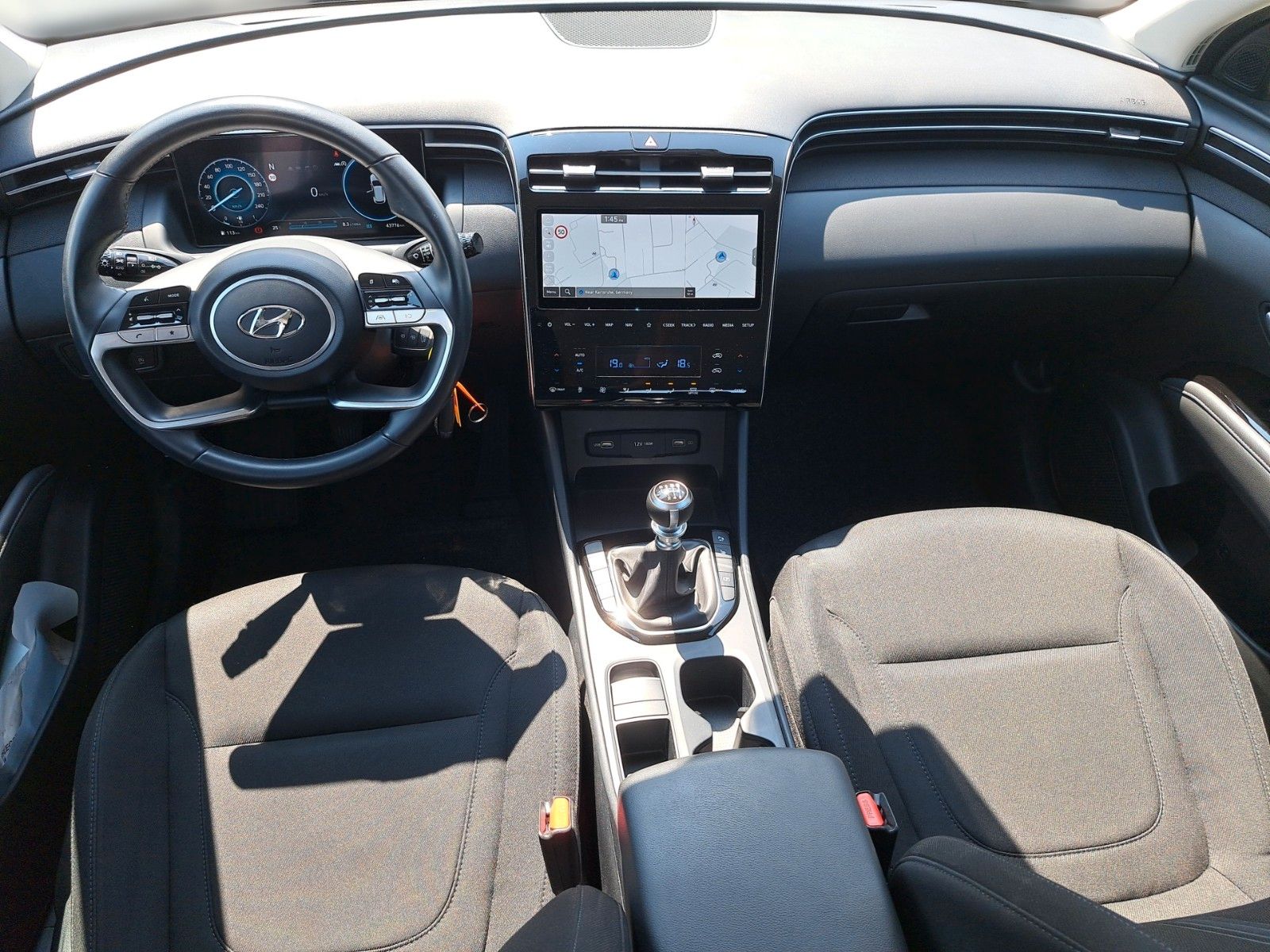 Fahrzeugabbildung Hyundai Tucson Select Mild-Hybrid 2WD 180 PS M/T