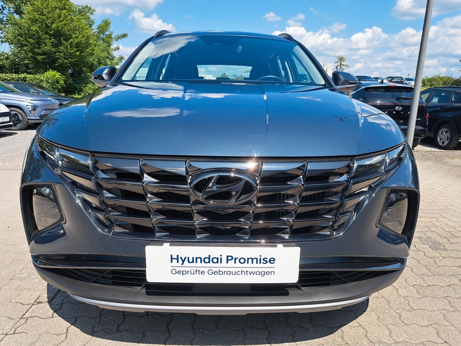 Fahrzeugabbildung Hyundai Tucson Select Mild-Hybrid 2WD 180 PS M/T