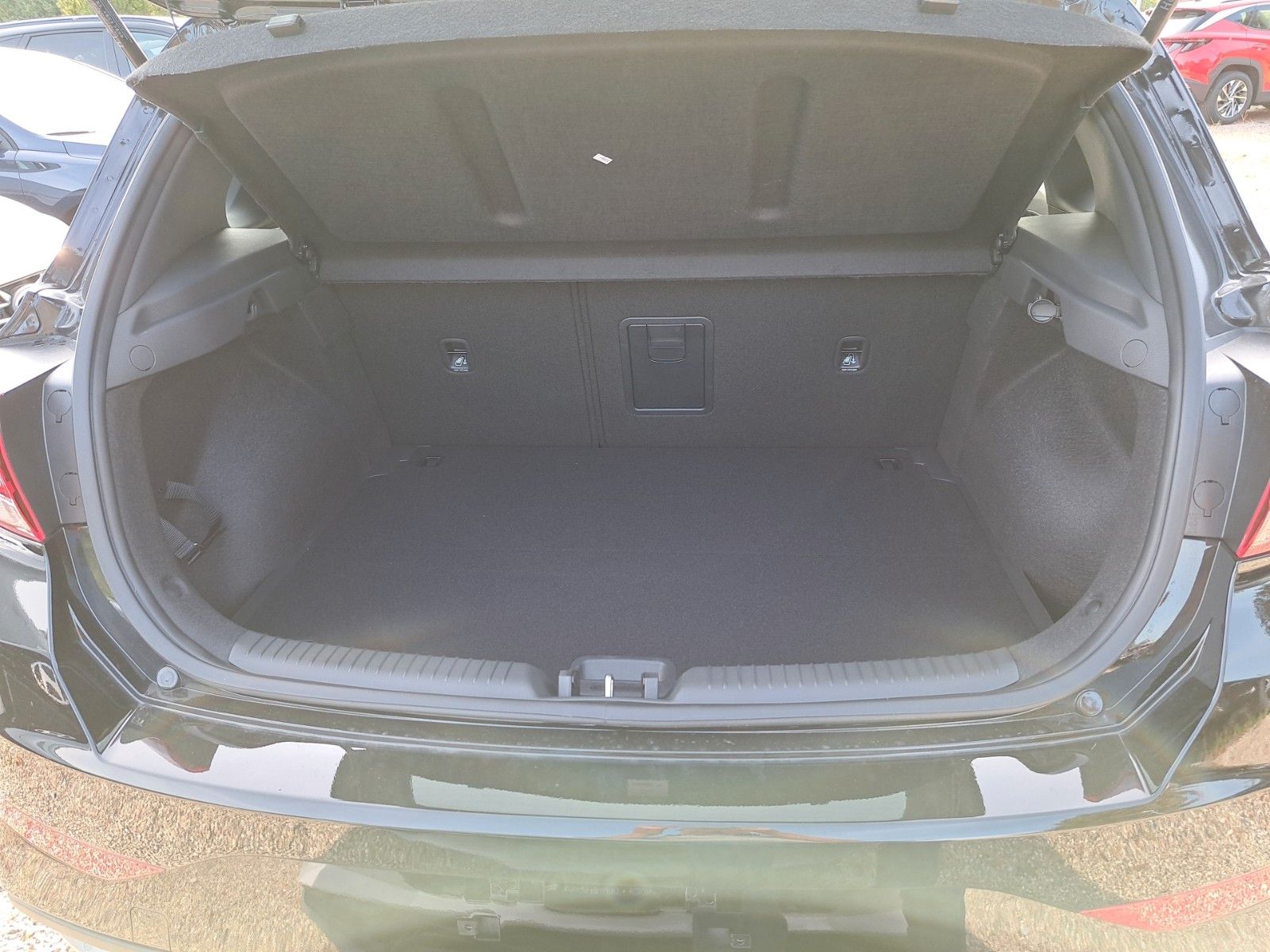 Fahrzeugabbildung Hyundai i30 Advantage Automatik Modelljahr 25 100PS