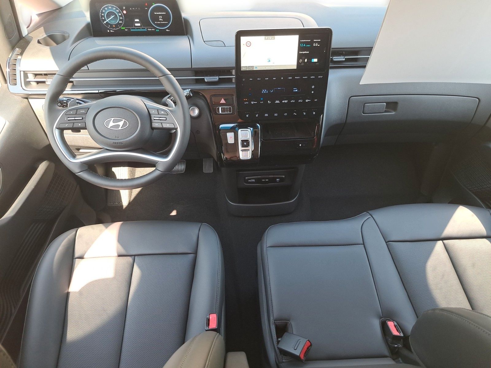 Fahrzeugabbildung Hyundai Staria Prime Hybrid 2WD 9-Sitzer