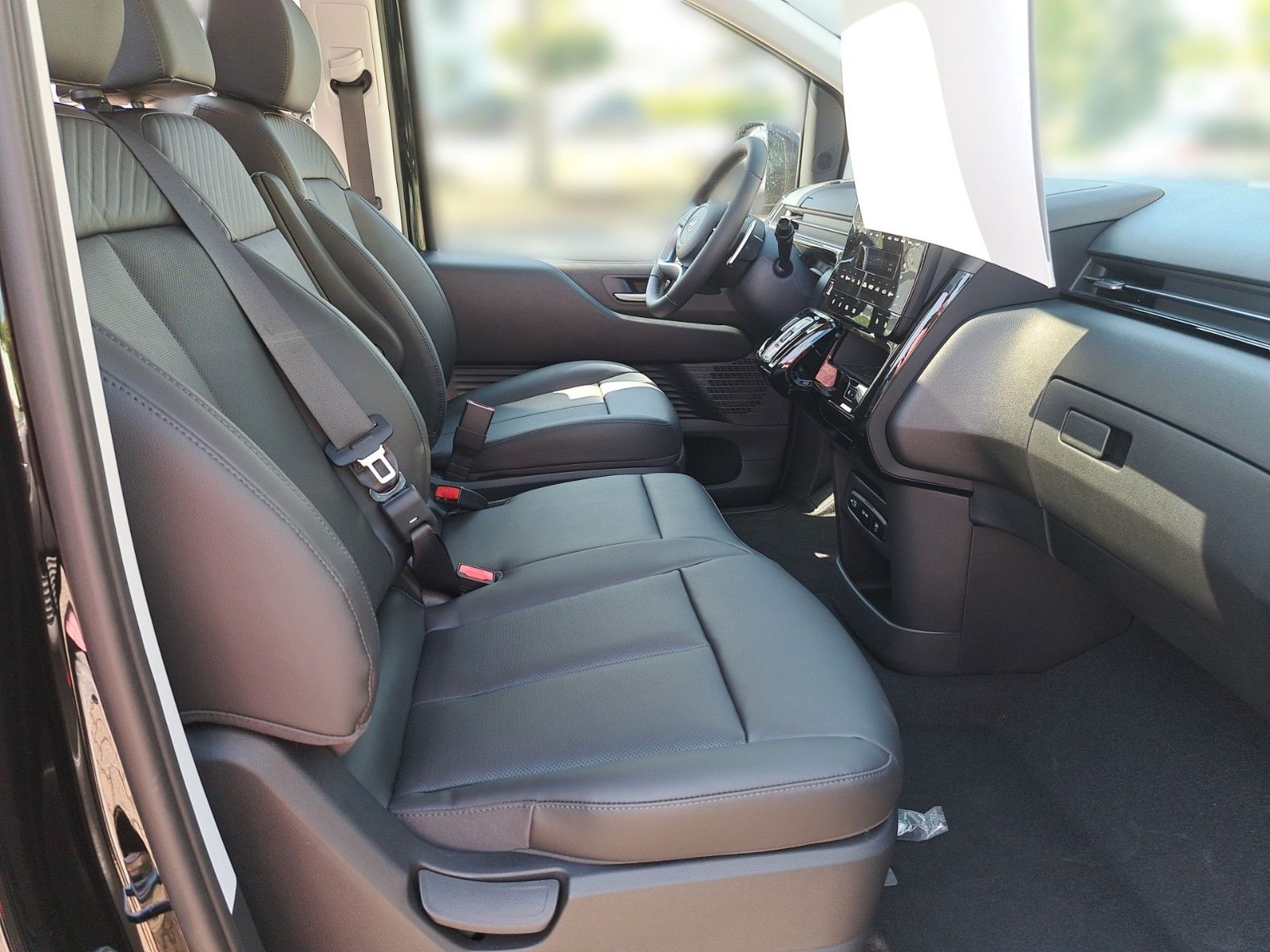 Fahrzeugabbildung Hyundai Staria Prime Hybrid 2WD 9-Sitzer