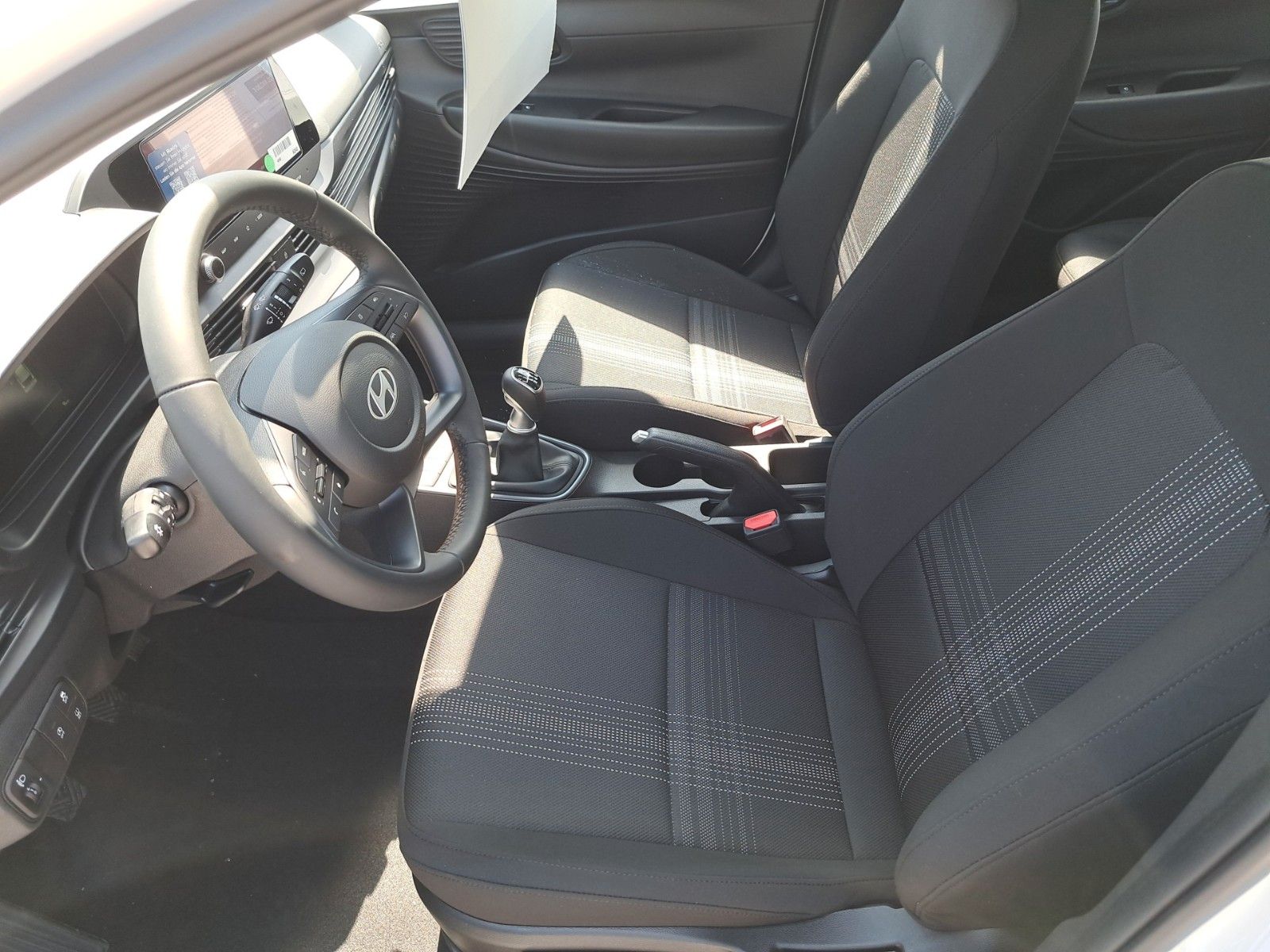 Fahrzeugabbildung Hyundai i20 Select 6-MT Navi MJ2025 100PS