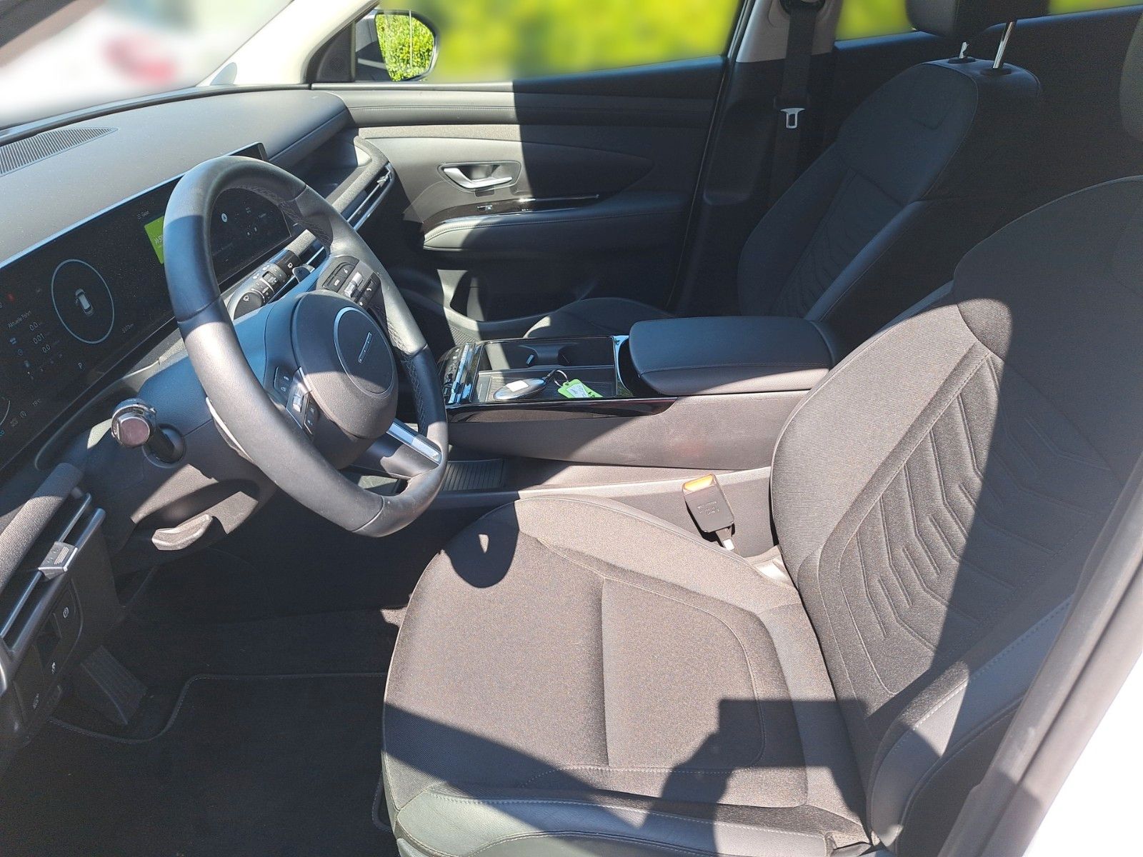 Fahrzeugabbildung Hyundai Tucson 1.6 T-GDI 7-DCT 48V Trend 4WD 160PS