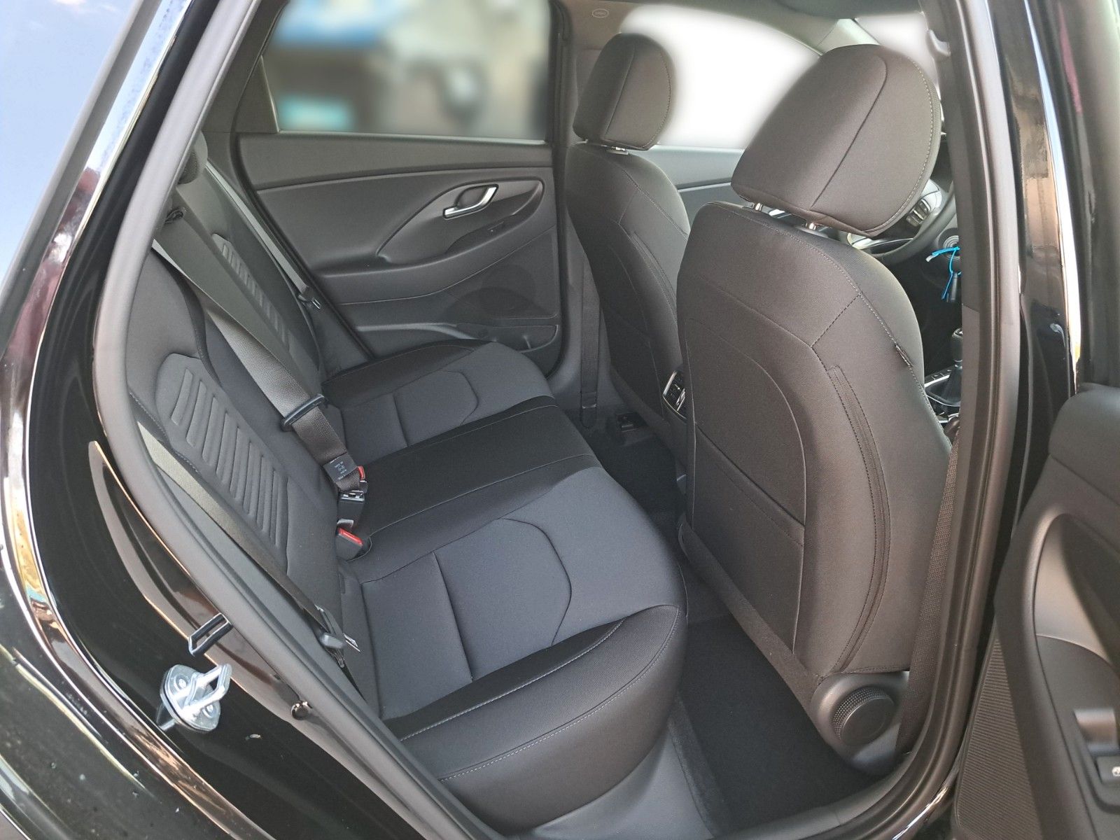 Fahrzeugabbildung Hyundai i30 cw Advantage Modelljahr 25 6-MT 100PS