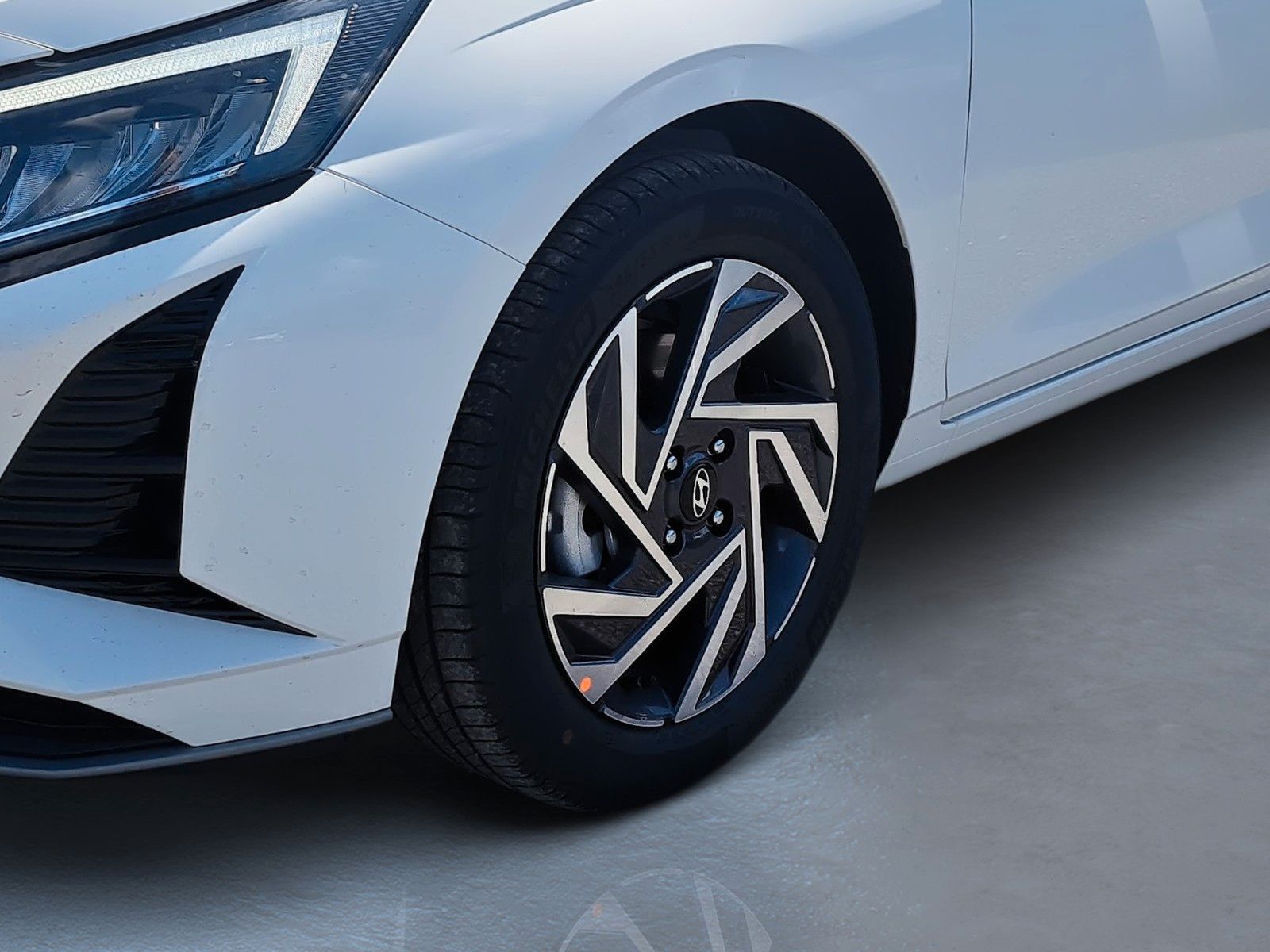 Fahrzeugabbildung Hyundai i20 1.0 T-GDI Trend (MJ 25) 7-DCT 100PS Navi/LED