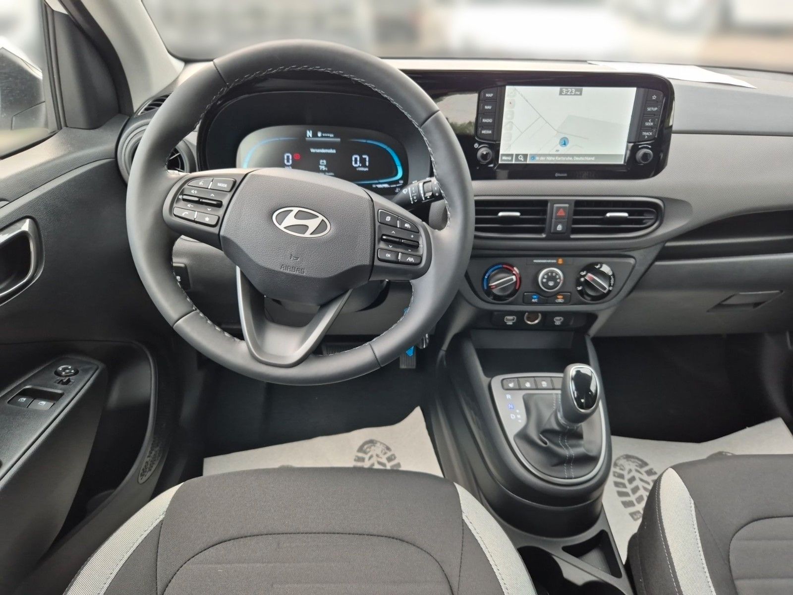 Fahrzeugabbildung Hyundai i10 Trend 1.0 Automatik  63PS Navi/Kamera/Sitzh.