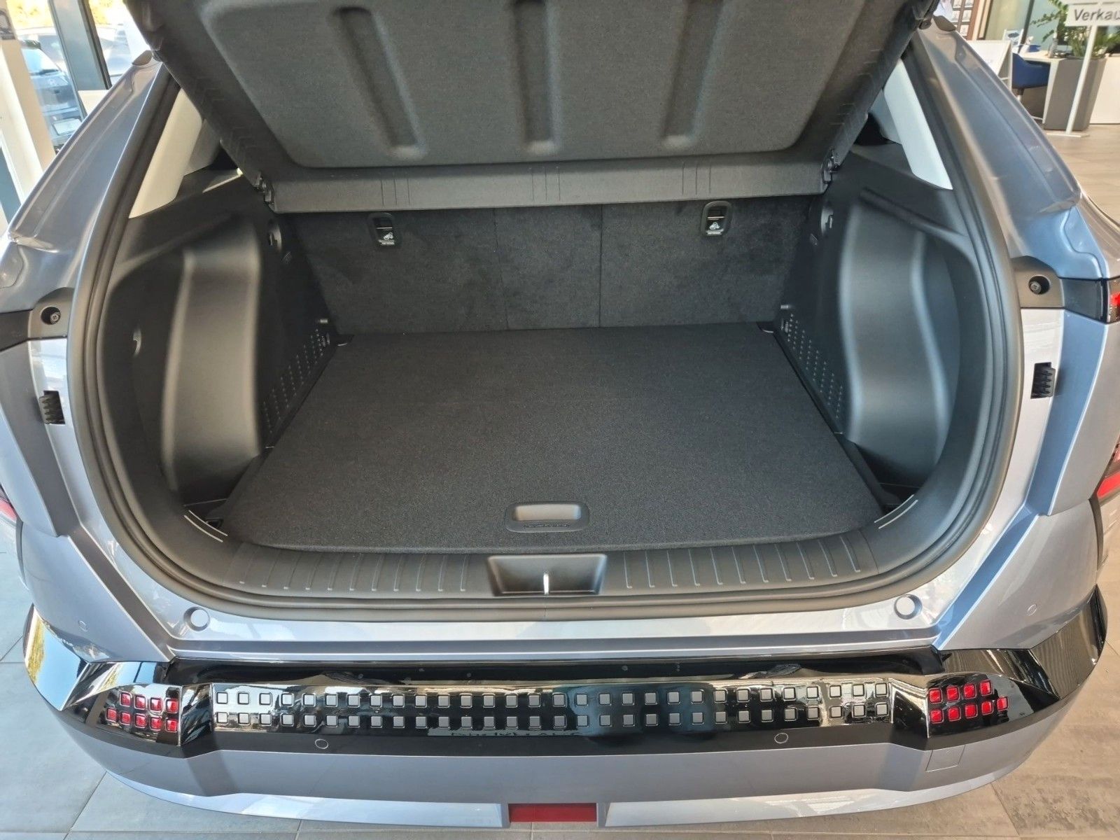 Fahrzeugabbildung Hyundai Kona Select Elektro 2WD/Wärmepumpe/Navi