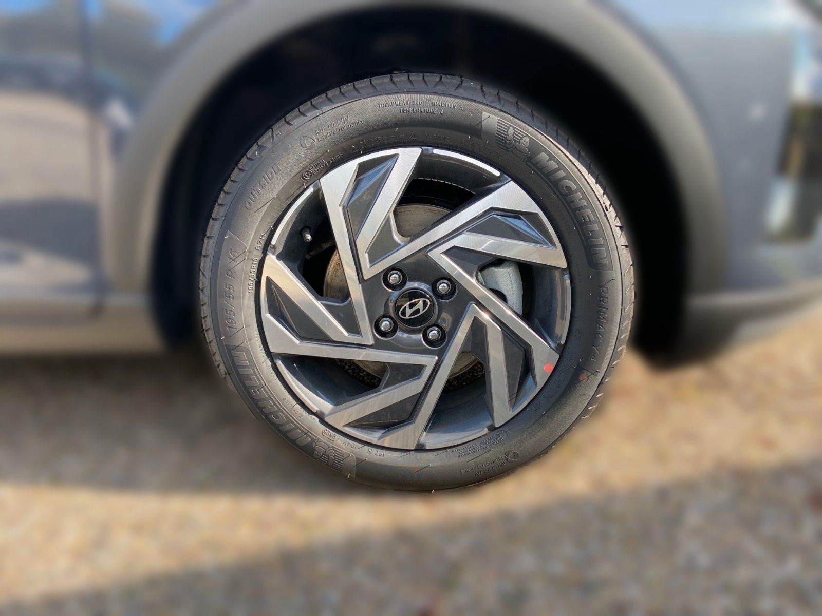 Fahrzeugabbildung Hyundai BAYON Bayon Trend 2WD 6-MT/Bose Soundsystem/Navi