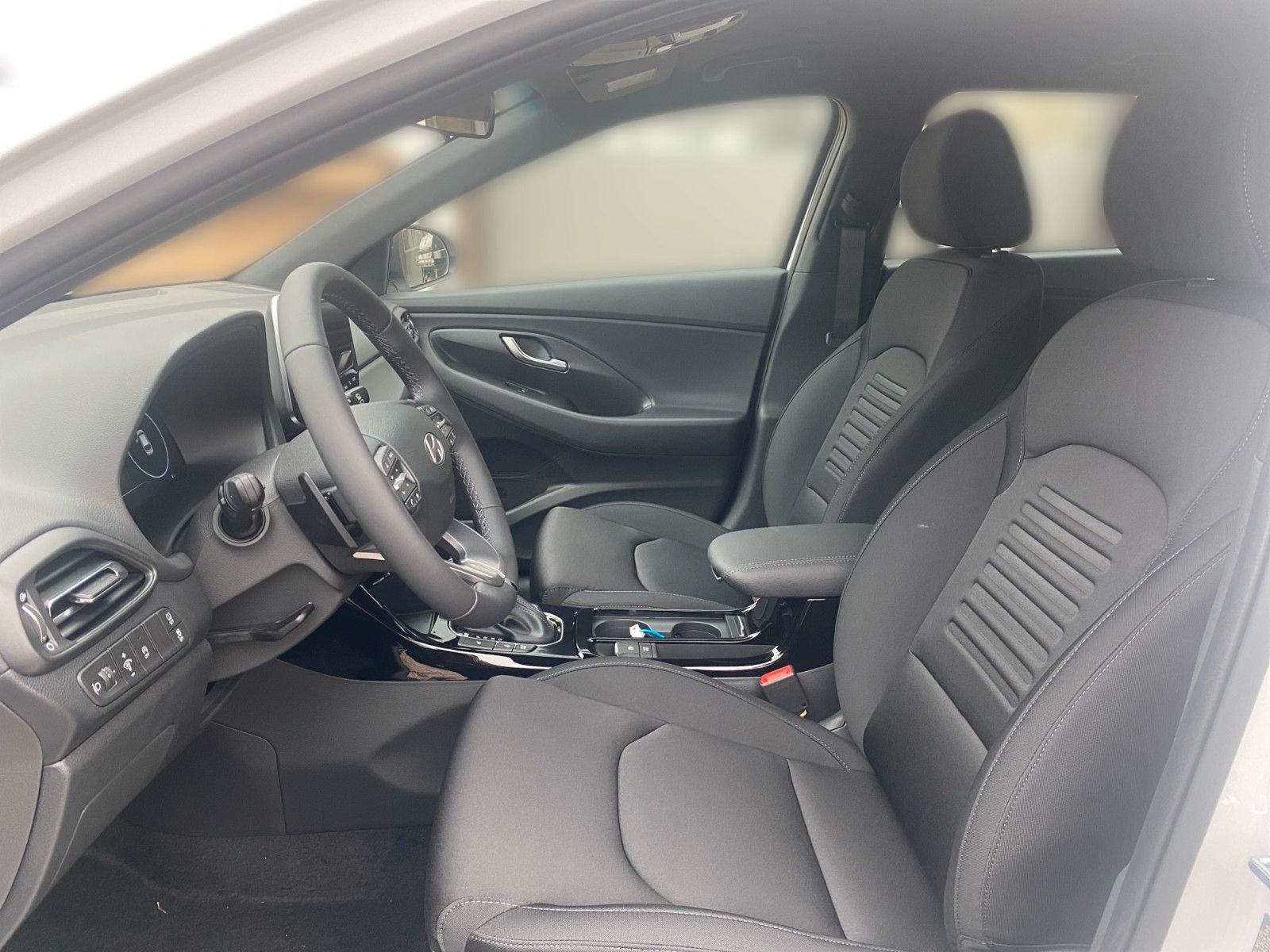 Fahrzeugabbildung Hyundai i30 Advantage 140PS 7-DCT Navi/LED/Sitzheizung