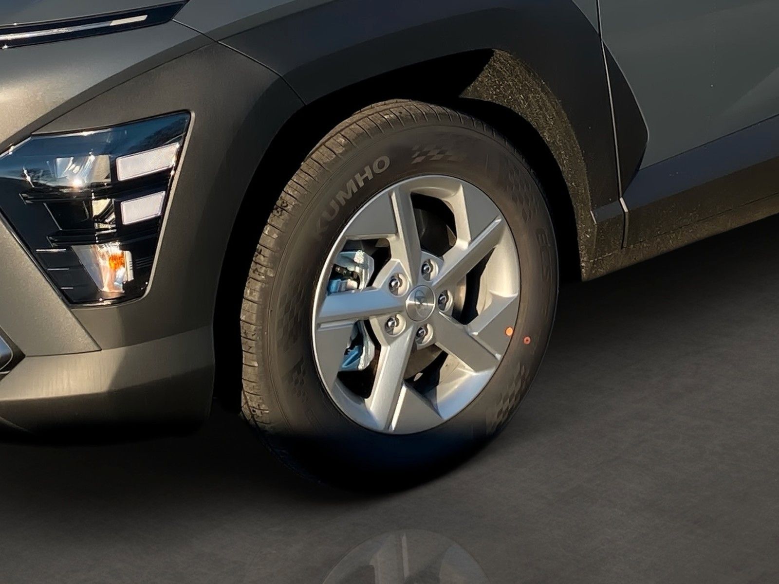 Fahrzeugabbildung Hyundai KONA Select 1.0 T-GDI (115 PS) 6-MT 2WD