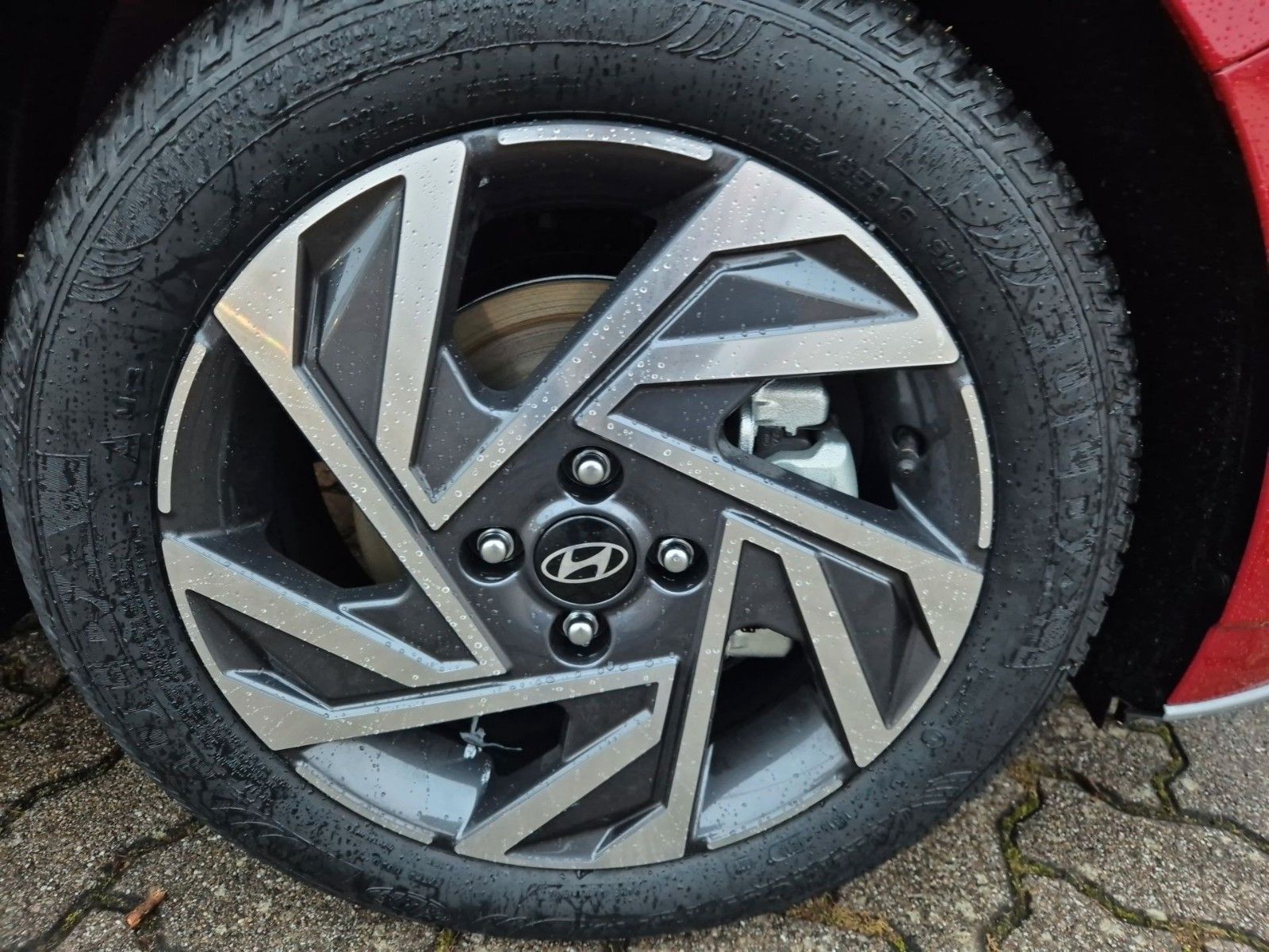 Fahrzeugabbildung Hyundai i20 1.0 T-GDI Trend 7-DCT 90PS /Alu/Navi/LED