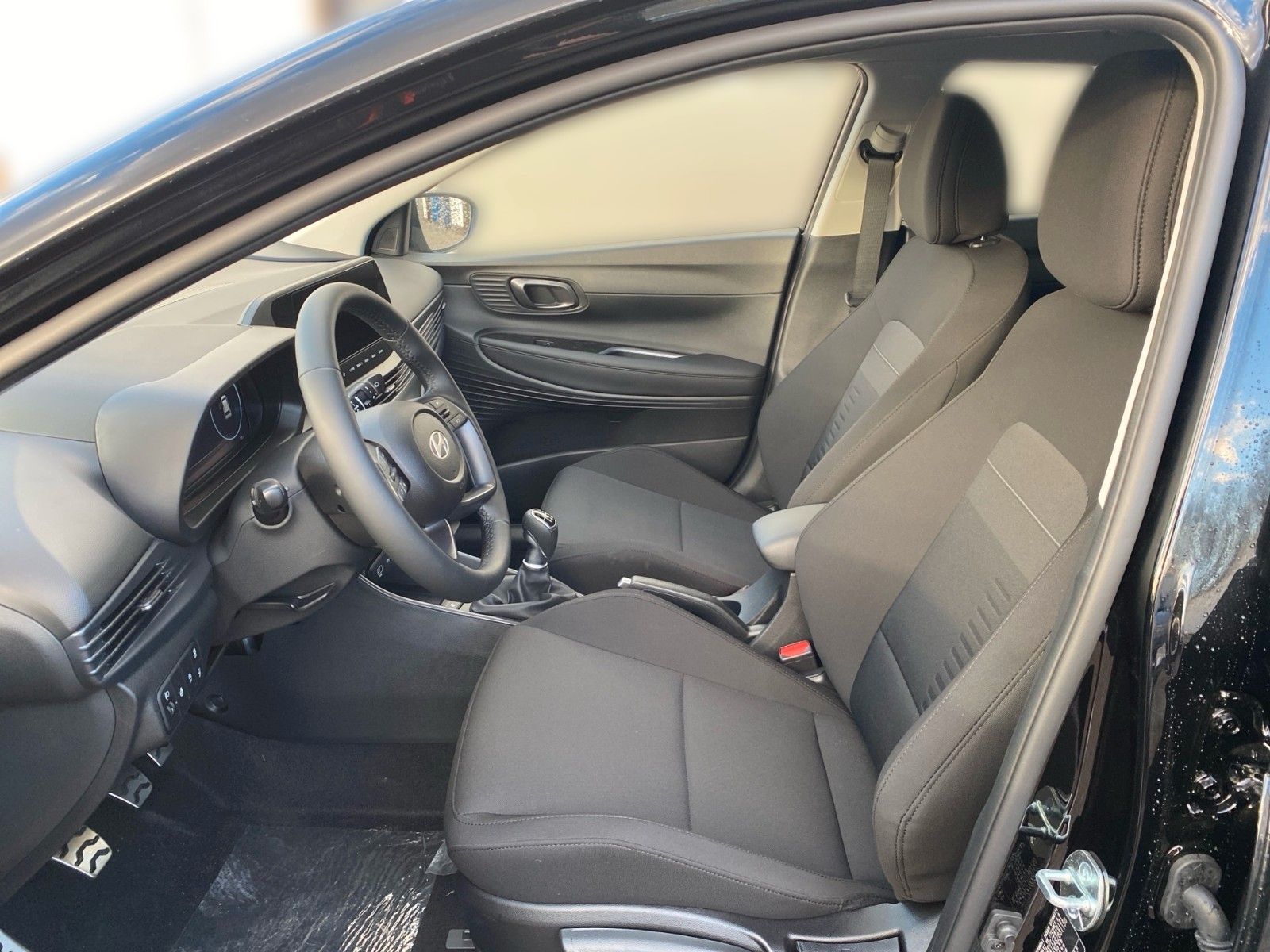 Fahrzeugabbildung Hyundai BAYON Prime 1.0L 100PS 6-M/T Navi/Sitzheizu/Bose