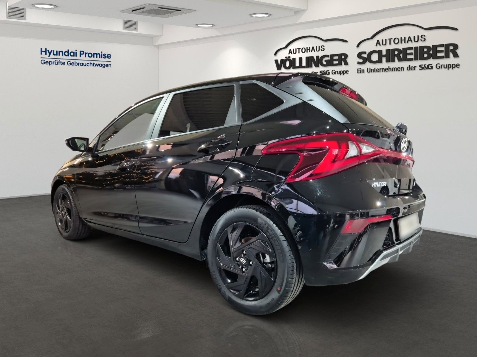 Fahrzeugabbildung Hyundai i20 1.0 T-GDI Blackline M/T 90PS /Alu/Navi/LED