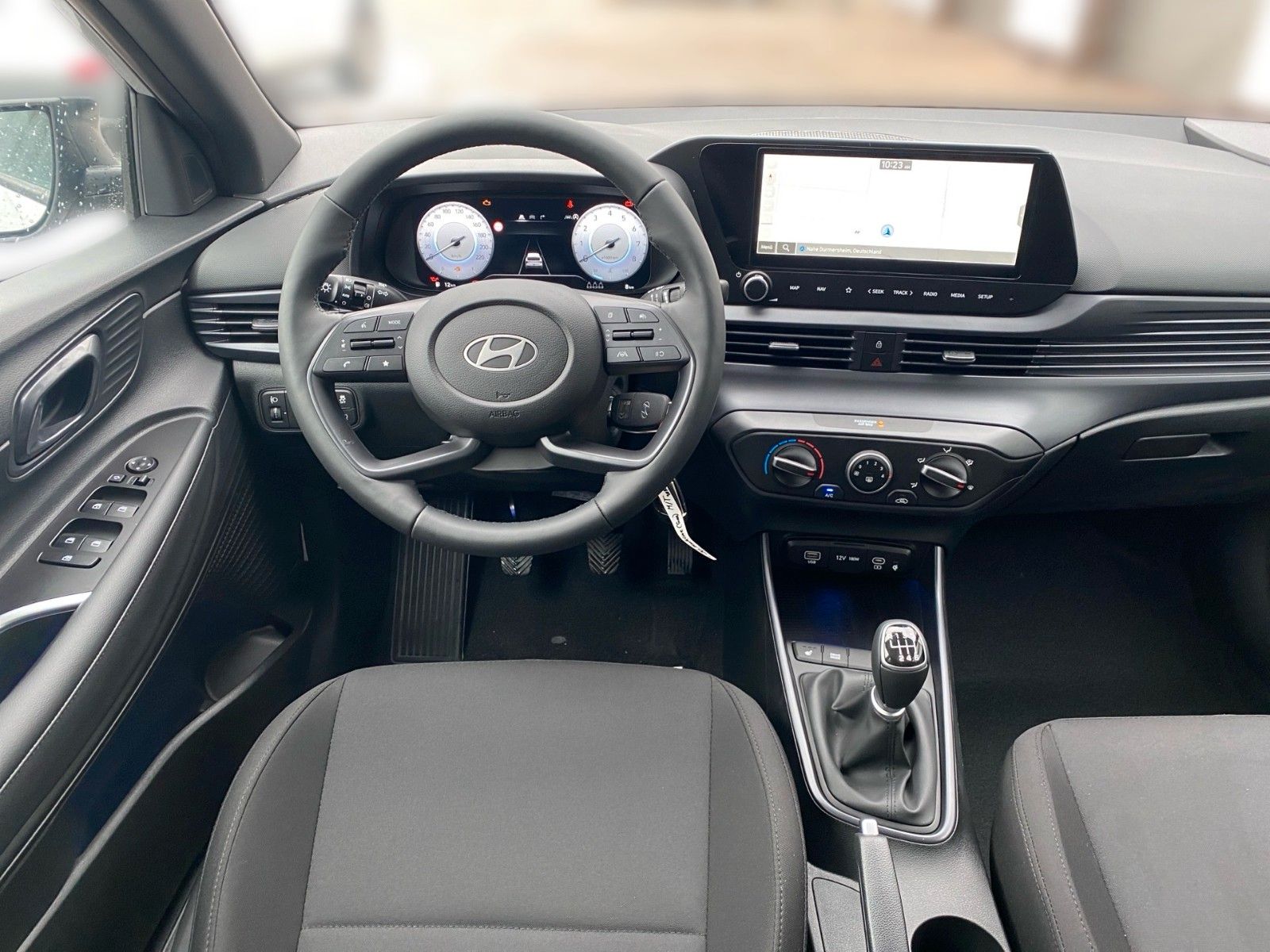 Fahrzeugabbildung Hyundai i20 1.0 T-GDI Blackline M/T 90PS /Alu/Navi/LED