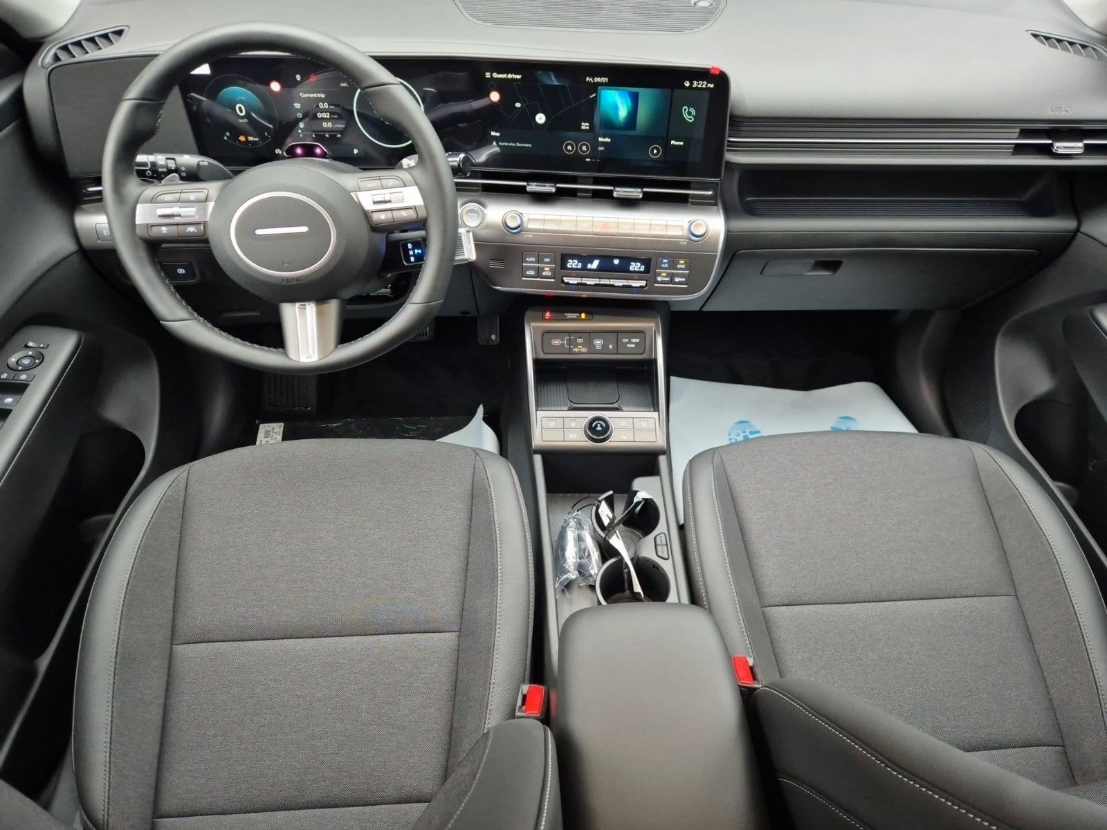 Fahrzeugabbildung Hyundai Kona Prime 4WD 170 PS/Navi/Glasschiebedach