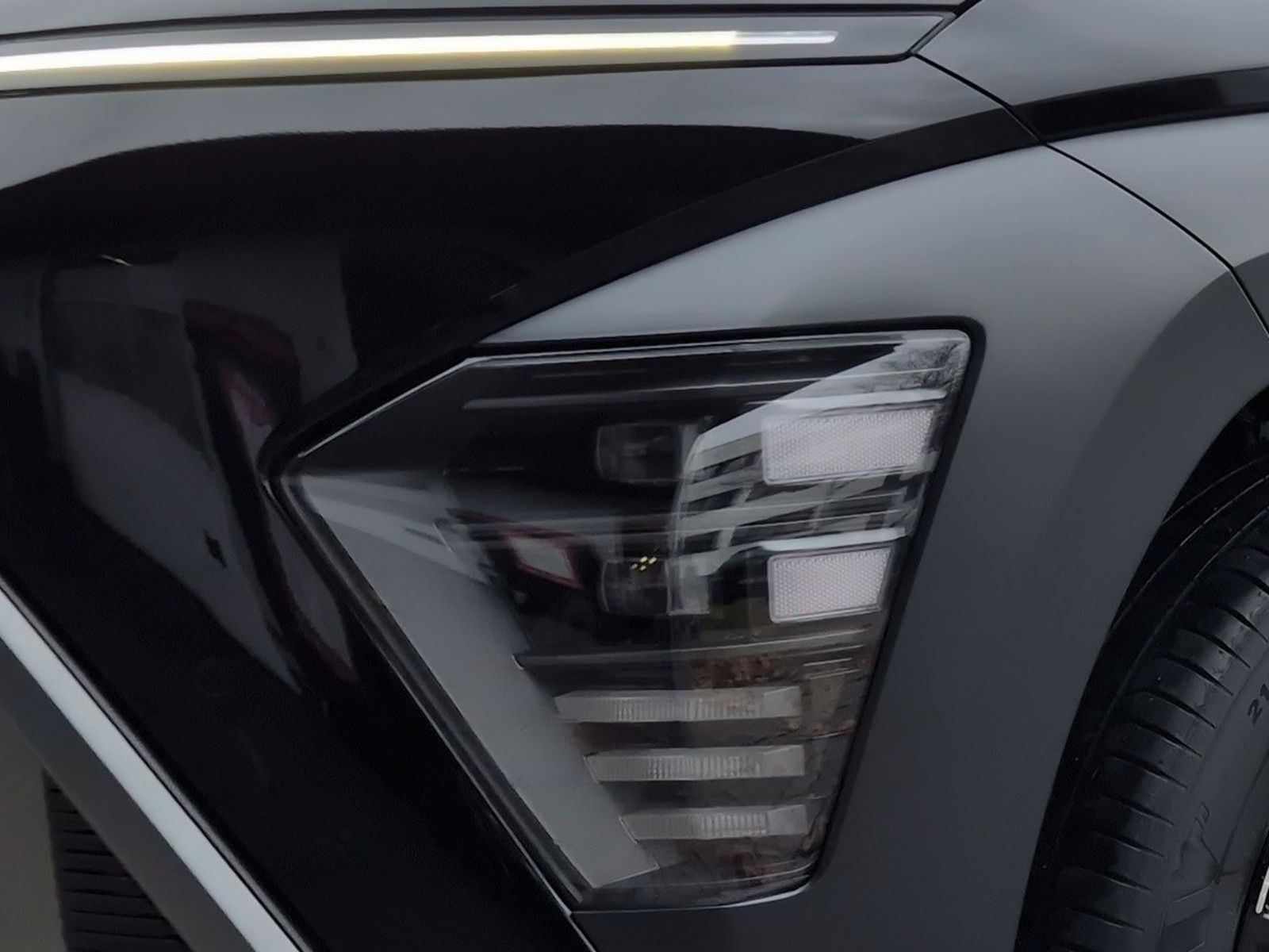 Fahrzeugabbildung Hyundai Kona Prime 4WD 170 PS/Navi/Glasschiebedach