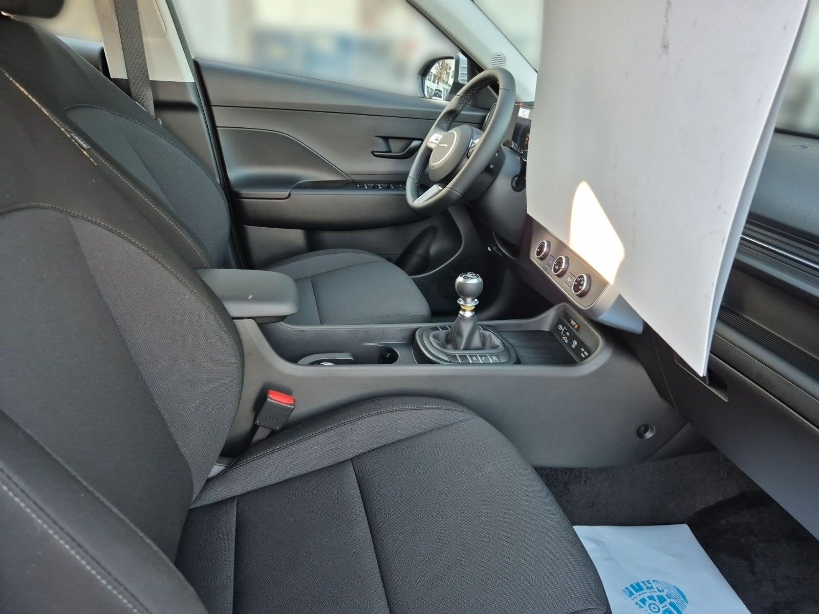 Fahrzeugabbildung Hyundai KONA Select 1.0 T-GDI (115 PS) 6-MT 2WD