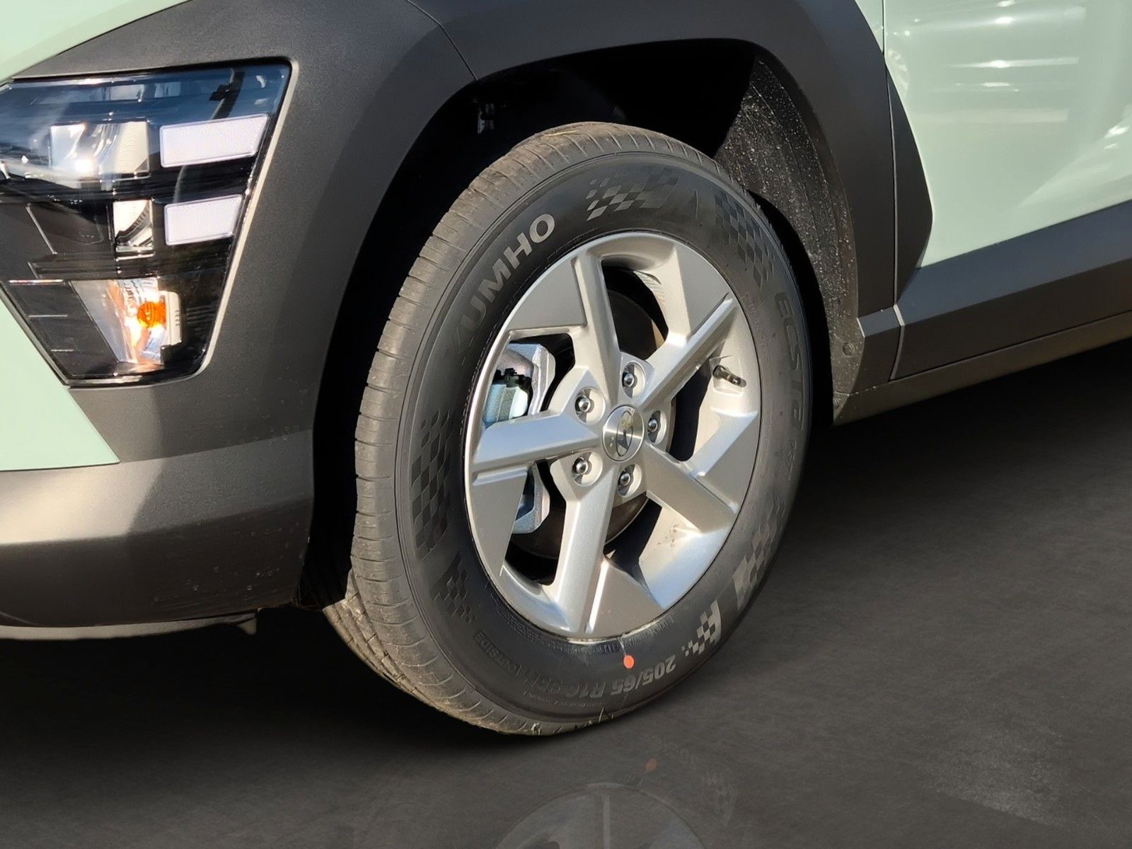 Fahrzeugabbildung Hyundai KONA Select 1.0 T-GDI (115 PS) 6-MT 2WD