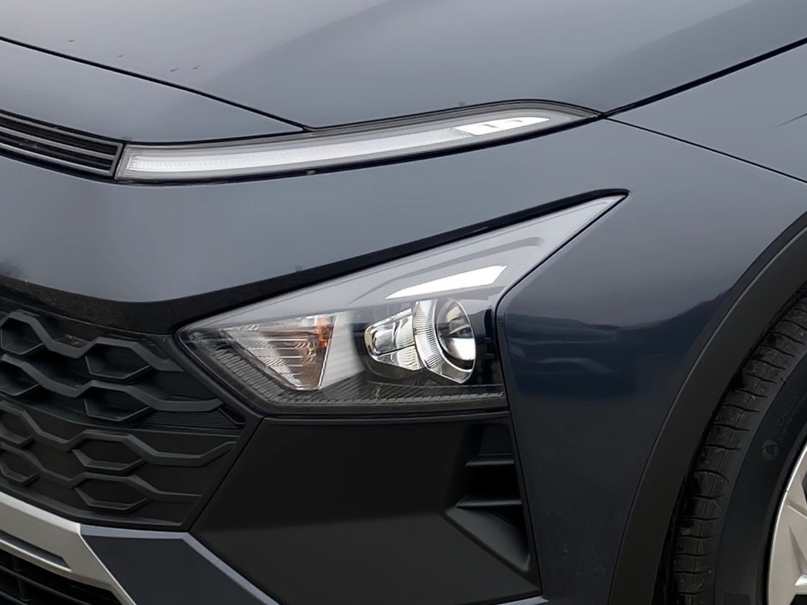 Fahrzeugabbildung Hyundai Select 1.0 T-GDI (100 PS) 6-MT 2WD Navi/Kamera