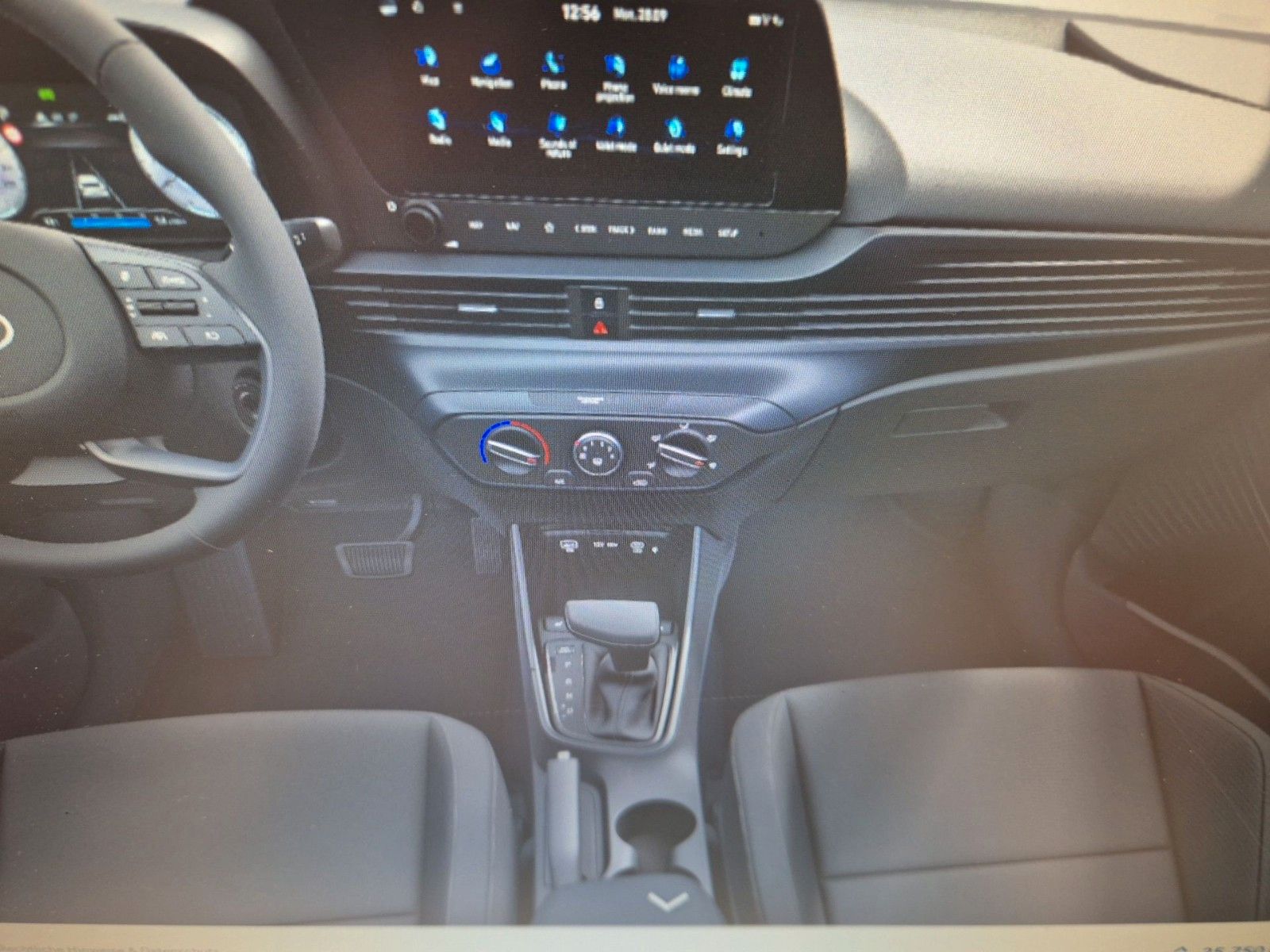 Fahrzeugabbildung Hyundai i20 1.0 T-GDI Trend 7-DCT 90PS /Alu/Navi/LED