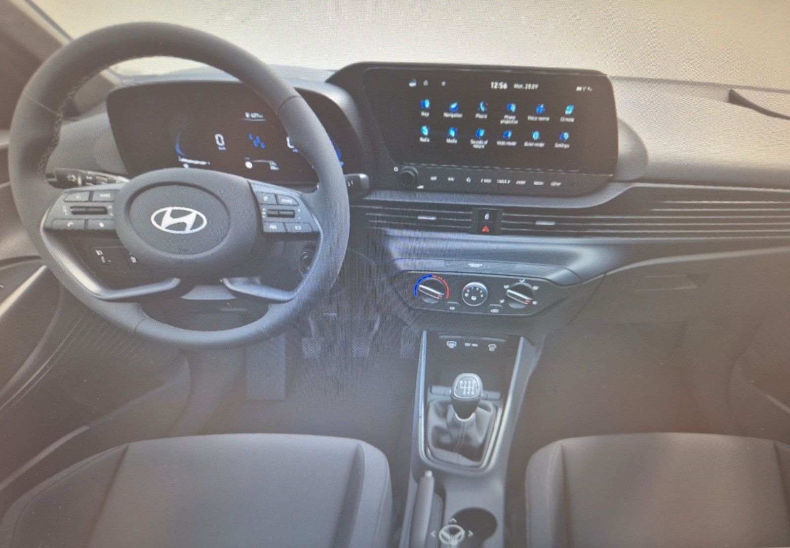 Fahrzeugabbildung Hyundai i20 Select 6-MT Navi/Kamera/Freisprech.
