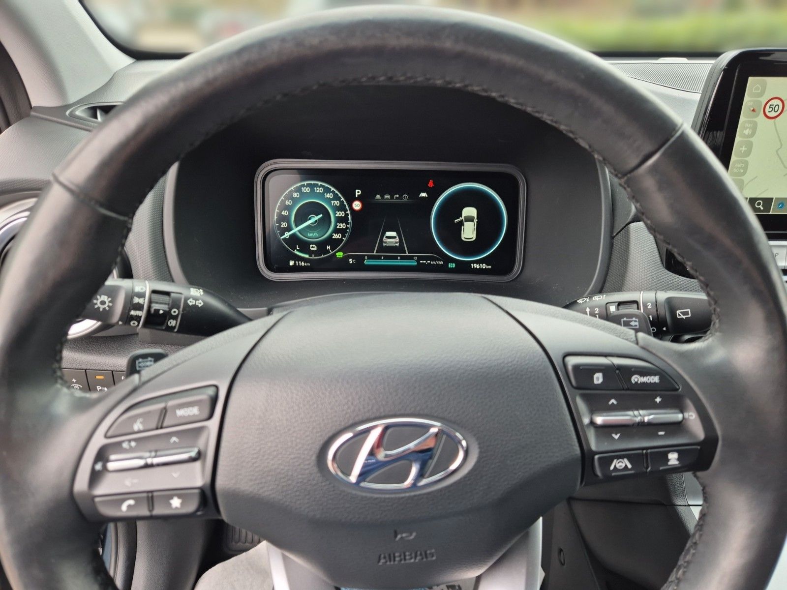 Fahrzeugabbildung Hyundai KONA Elektro Trend 100KW /Navigation/Head-up Dis