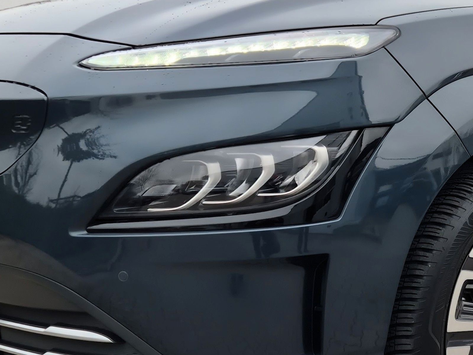 Fahrzeugabbildung Hyundai KONA Elektro Trend 100KW /Navigation/Head-up Dis