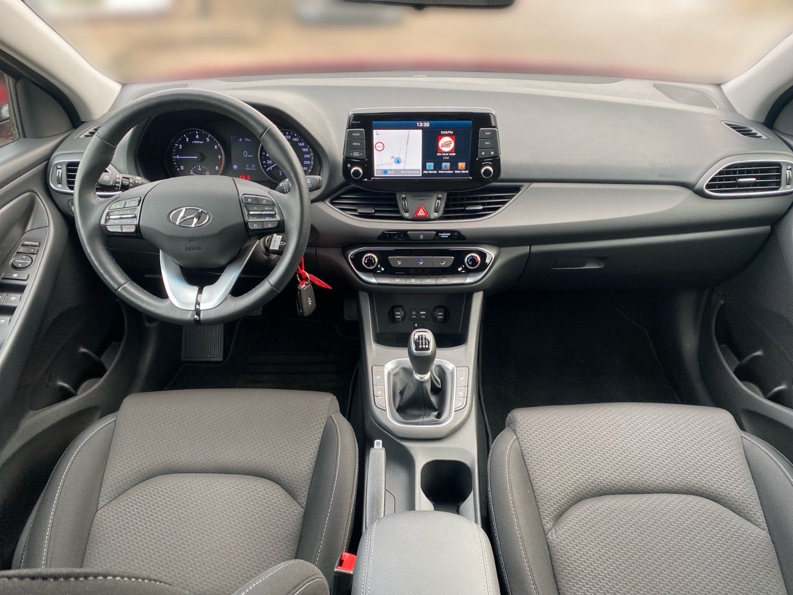 Fahrzeugabbildung Hyundai i30cw Trend 1.4L  6-MT  Navi/Sitzh./Kamera