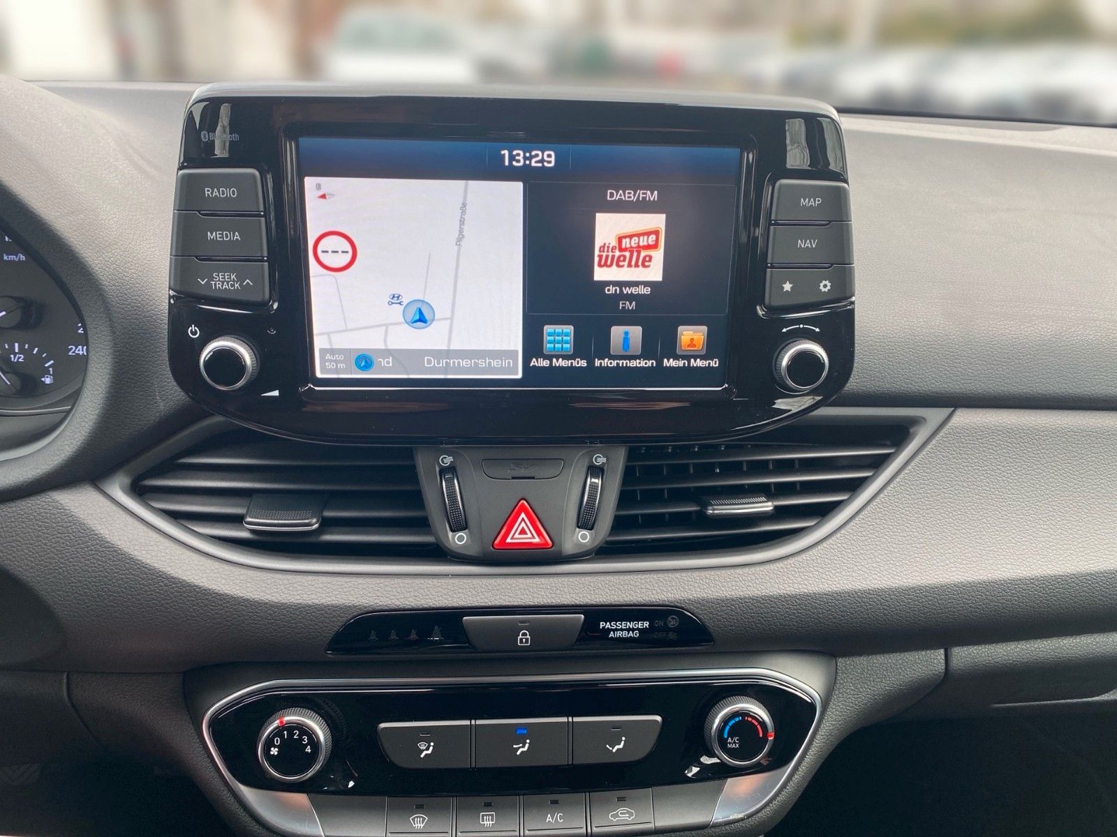 Fahrzeugabbildung Hyundai i30cw Trend 1.4L  6-MT  Navi/Sitzh./Kamera