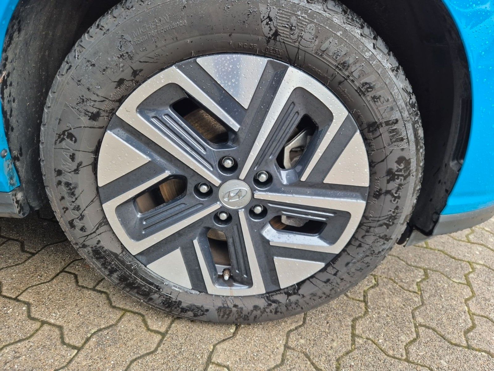 Fahrzeugabbildung Hyundai KONA Elektro Select 136 PS 39KW/Car Play