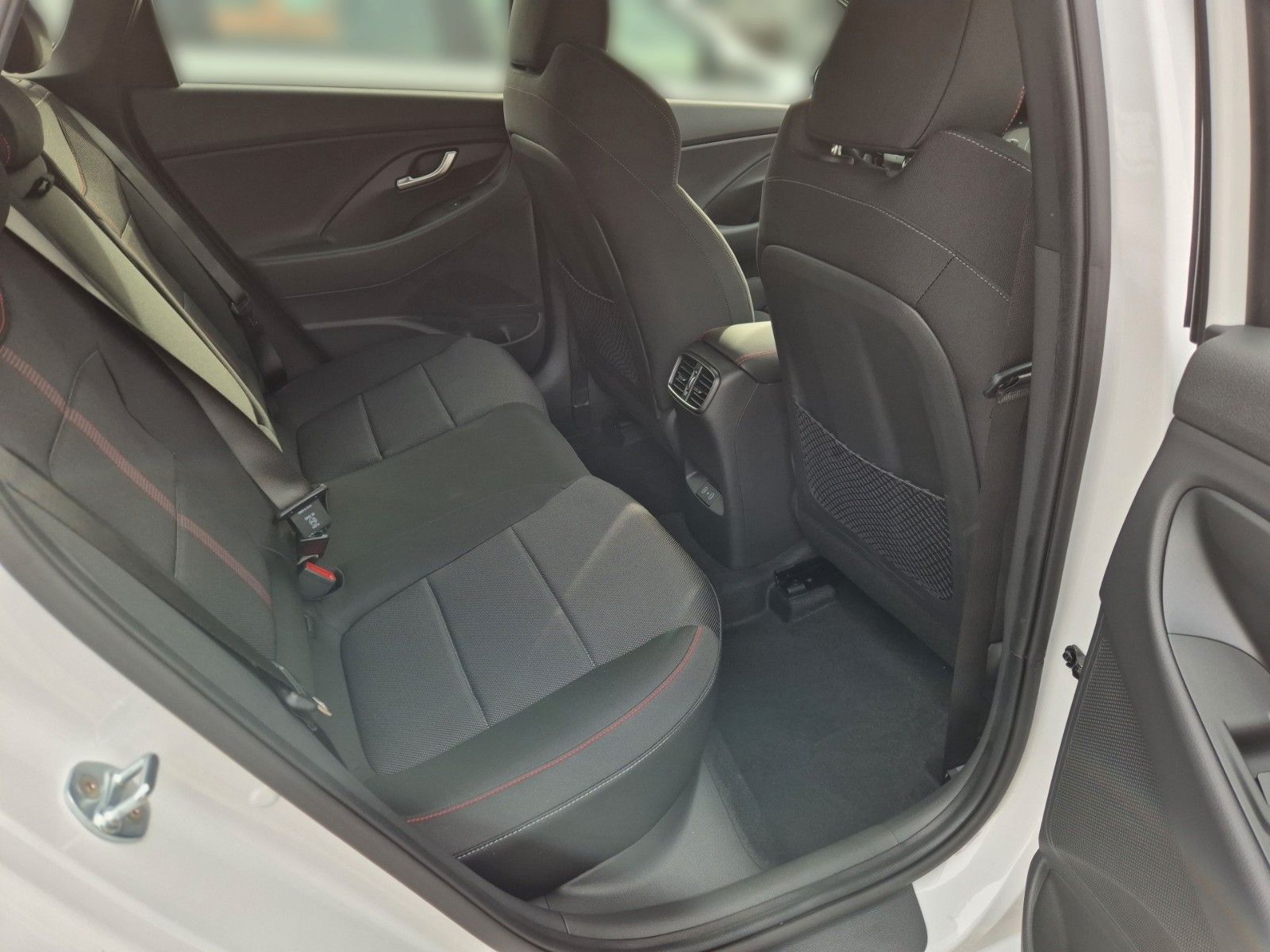 Fahrzeugabbildung Hyundai i30 N Line Mild-Hybrid 7-DCT 150PS Navi/LED