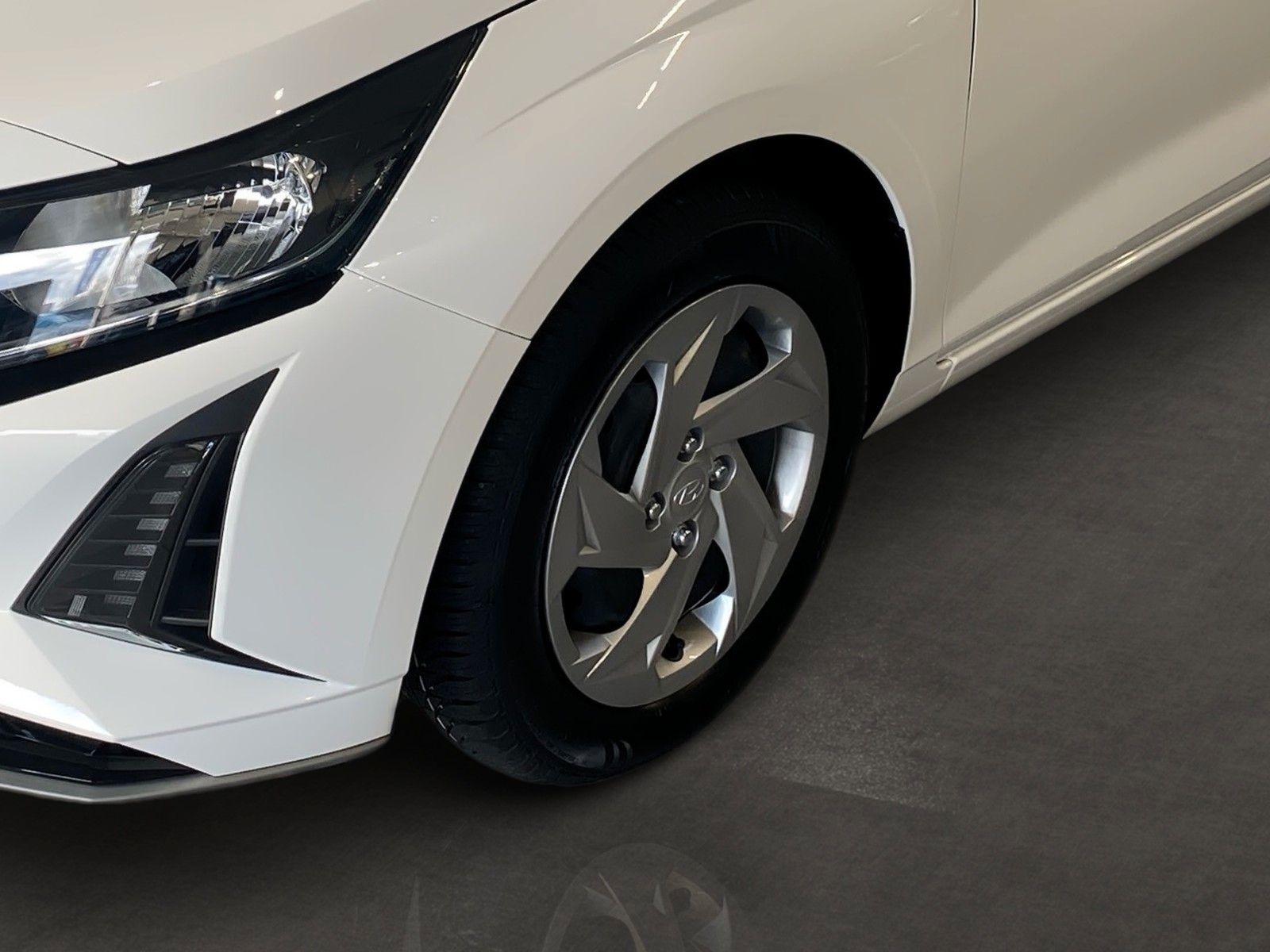 Fahrzeugabbildung Hyundai i20 Select 100PS 6-MT Navi/Kamera/Freisprech.