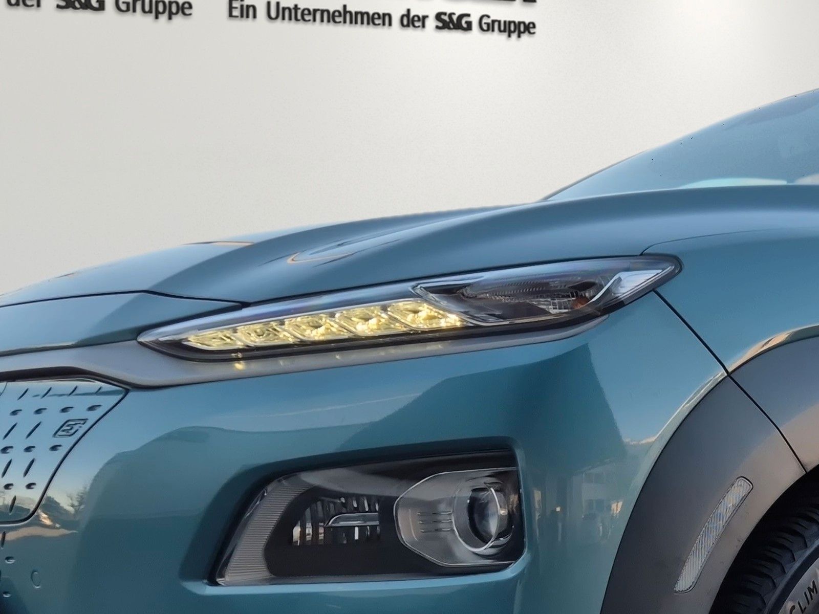 Fahrzeugabbildung Hyundai KONA Elektro 150KW PREMIUM 3 phasig/Leder/Navi