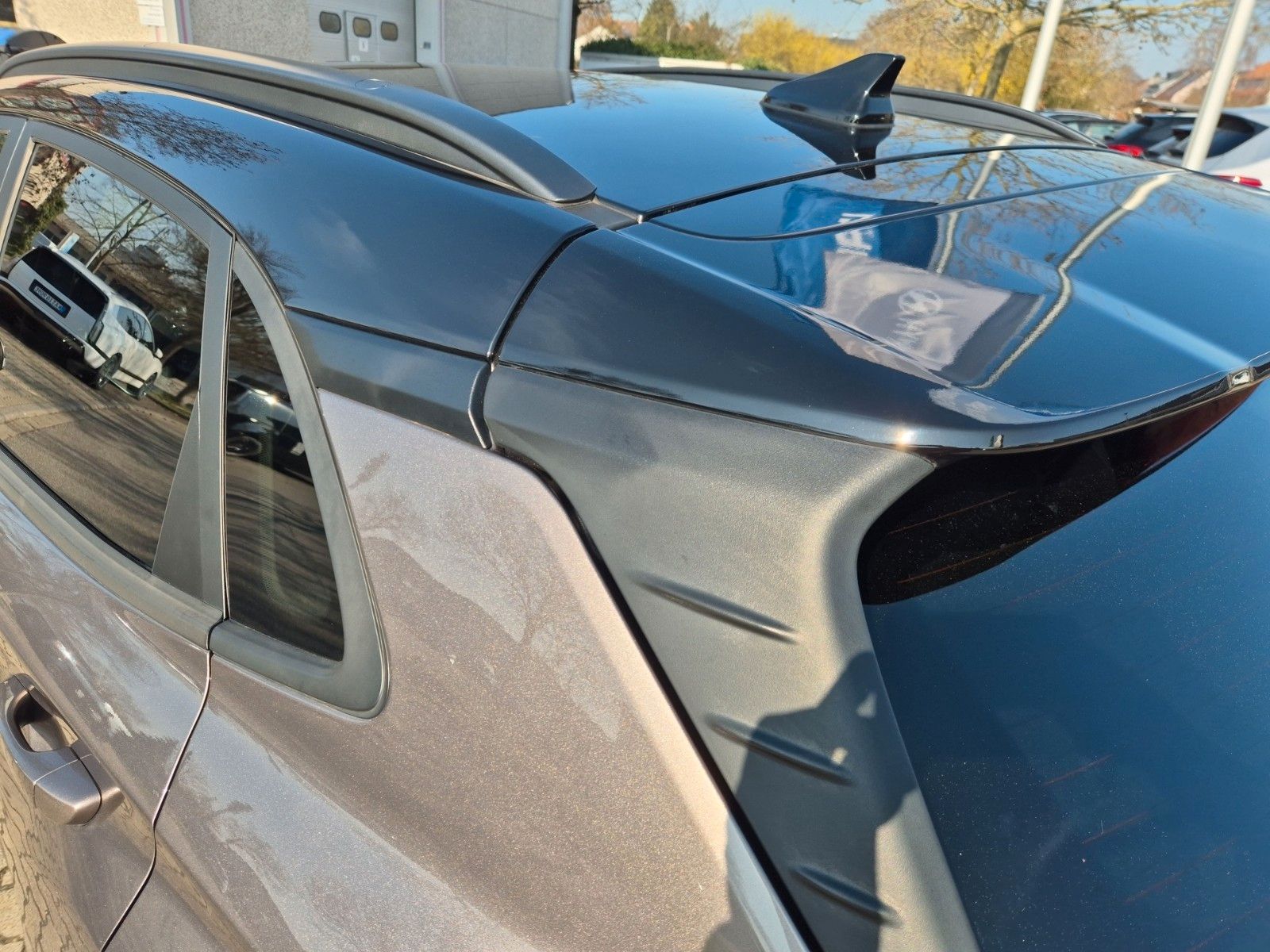 Fahrzeugabbildung Hyundai KONA Elektro 150KW PREMIUM 3 phasig/LED/Navi/