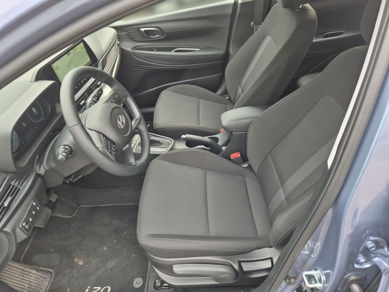 Fahrzeugabbildung Hyundai i20 1.0 T-GDI Trend 7-DCT 100PS  Navi/Kamera/Alu